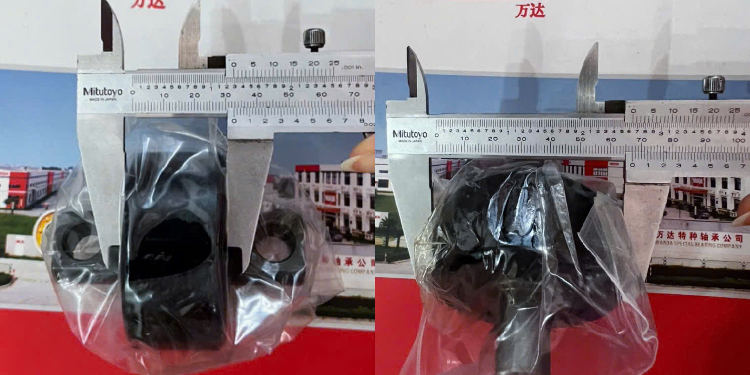 Kỹ thuật viên sử dụng thước cặp Mitutoyo chính hãng để đo độ dày thân (bên trái) và tổng đường kính ngoài bánh sinh (bên phải) của vòng bi khung nâng WANDA, đảm bảo thông số khớp hoàn toàn với lòng ray thép.